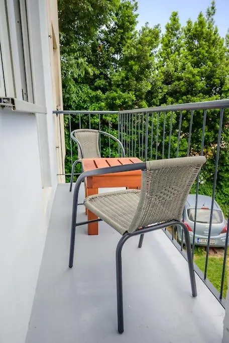 City View Apartment רוביני